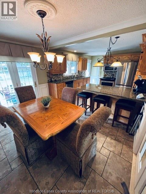 8285 MALDEN ROAD - 21