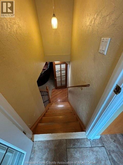 8285 MALDEN ROAD - 27