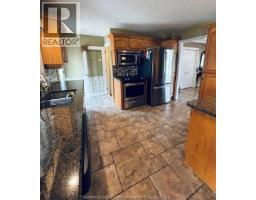 8285 Malden Road, Lasalle, ON N9J2V5 Photo 24