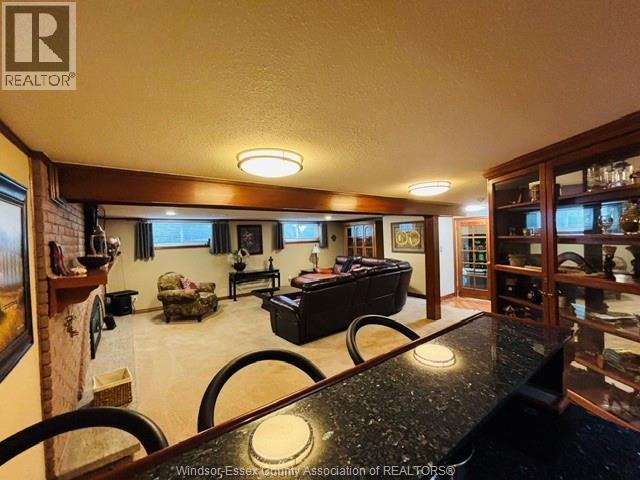 8285 MALDEN ROAD - 33