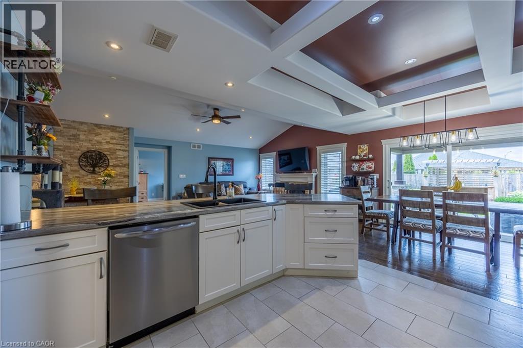 15 HURLEY Court - Image 8