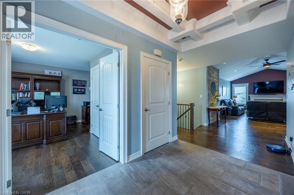 15 HURLEY Court - 3