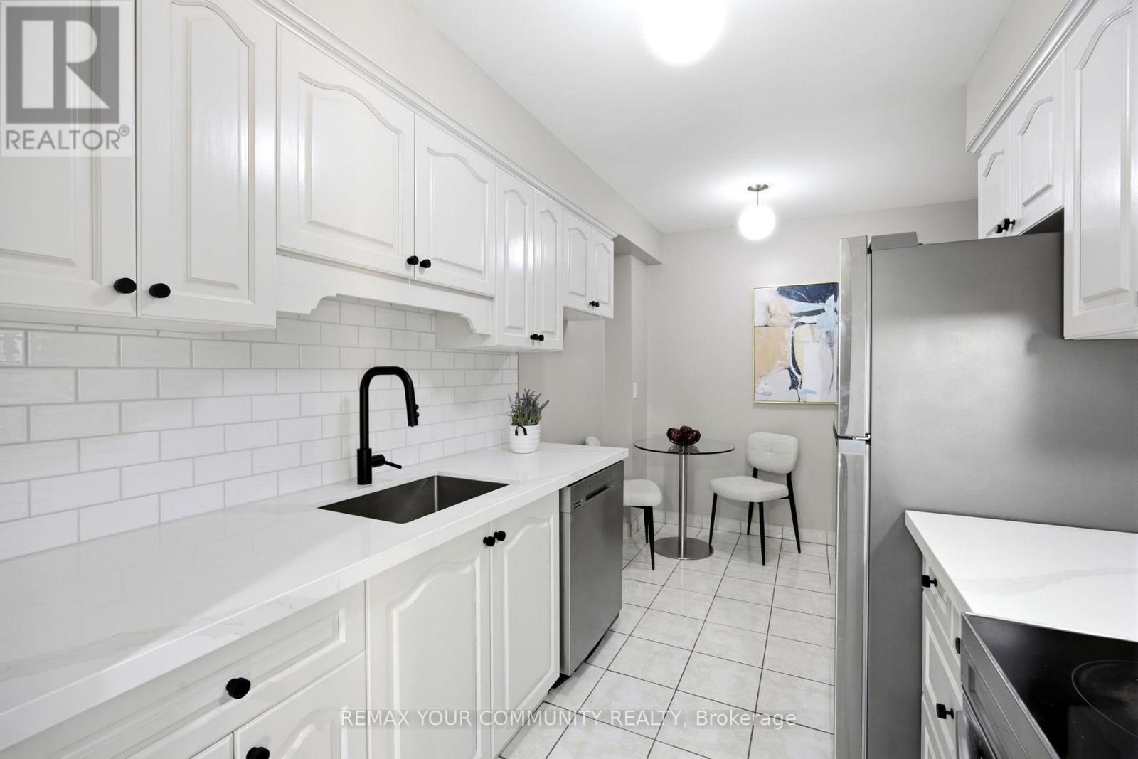 #32 80 DUNDALK DRIVE - Image 15