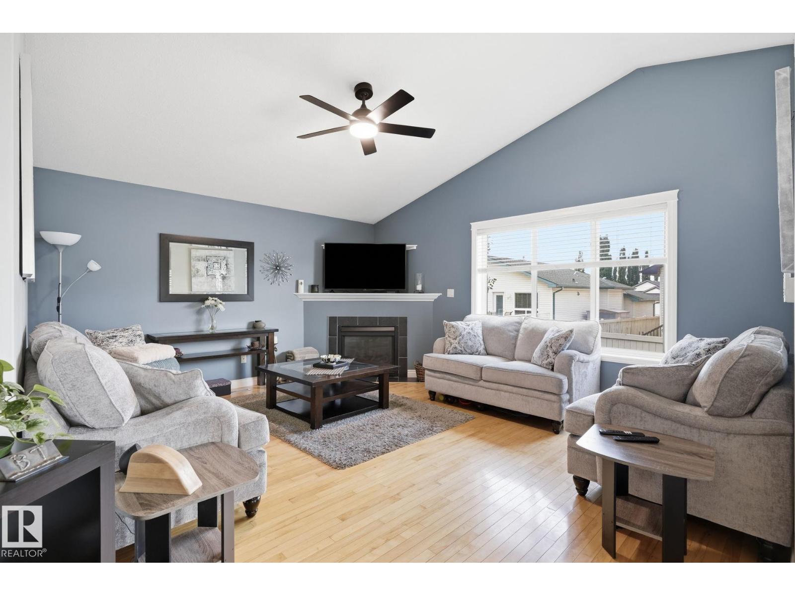 66 Willowby CL - Image 12