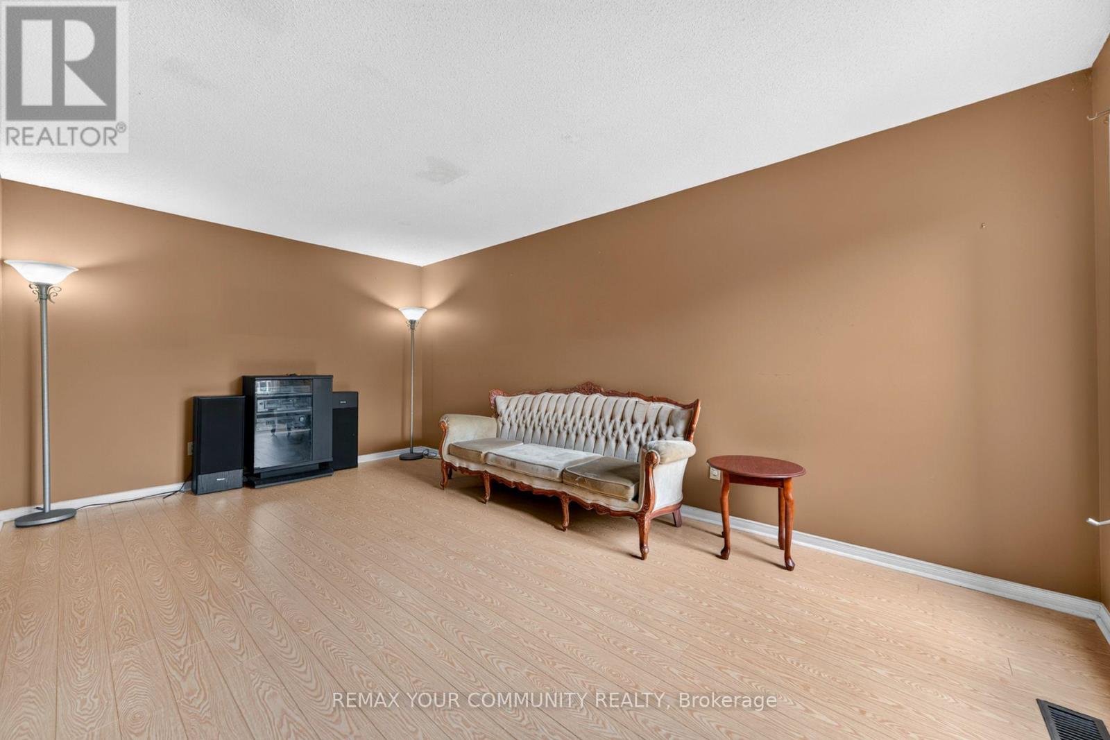 74 RICHVALE DRIVE - Image 4