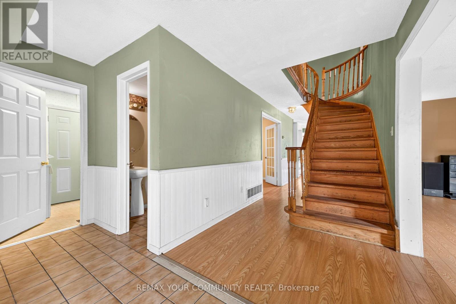 74 RICHVALE DRIVE - 3