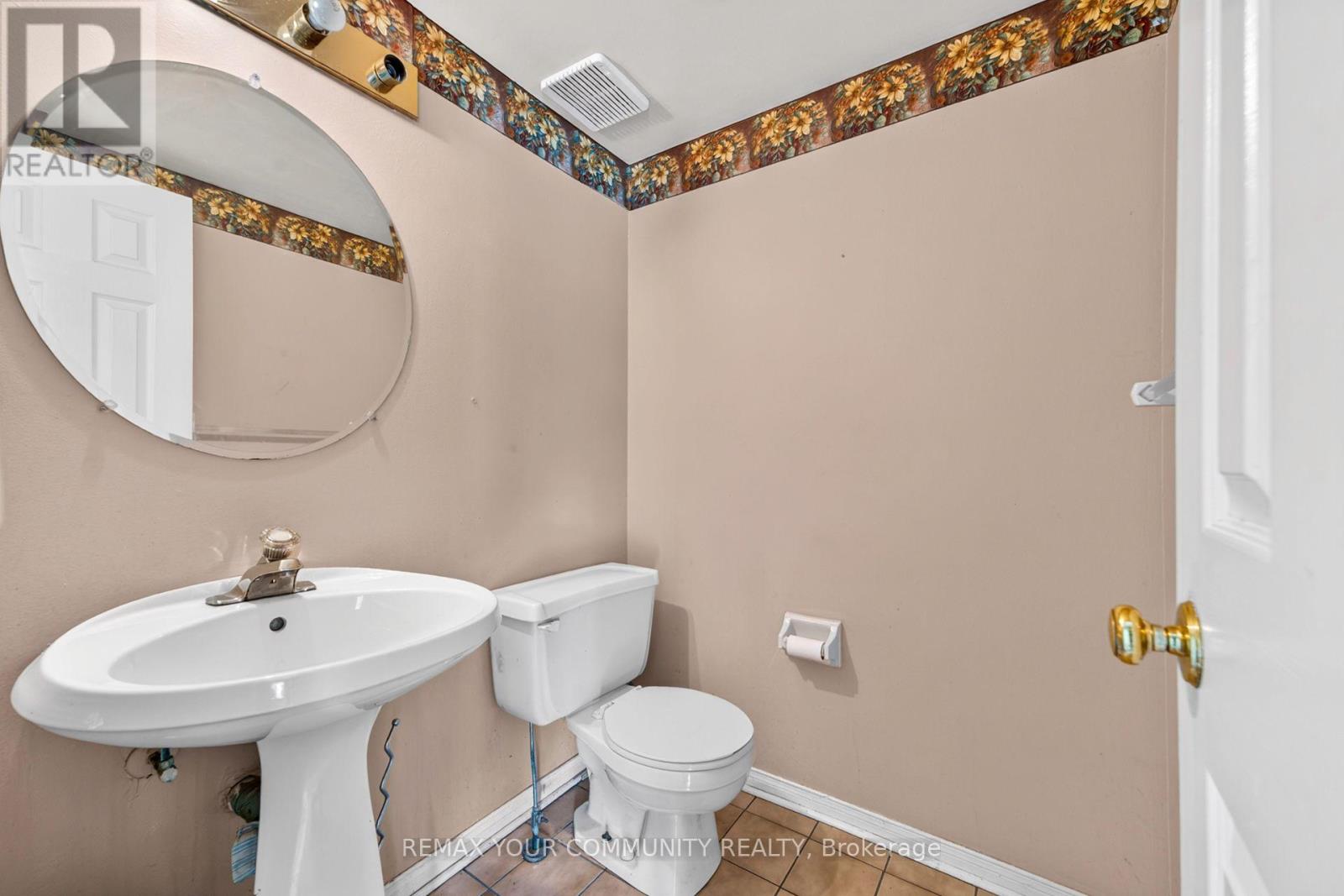 74 RICHVALE DRIVE - 12