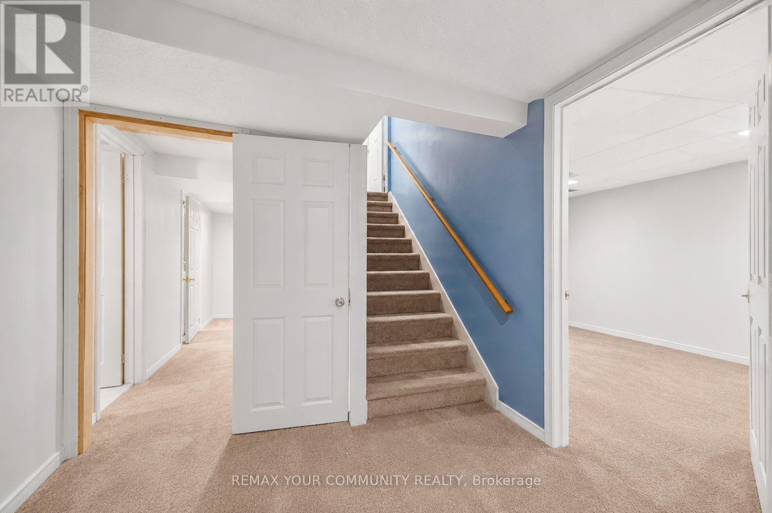 74 RICHVALE DRIVE - 23