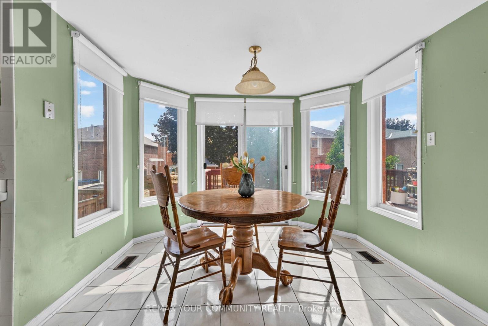 74 RICHVALE DRIVE - 9