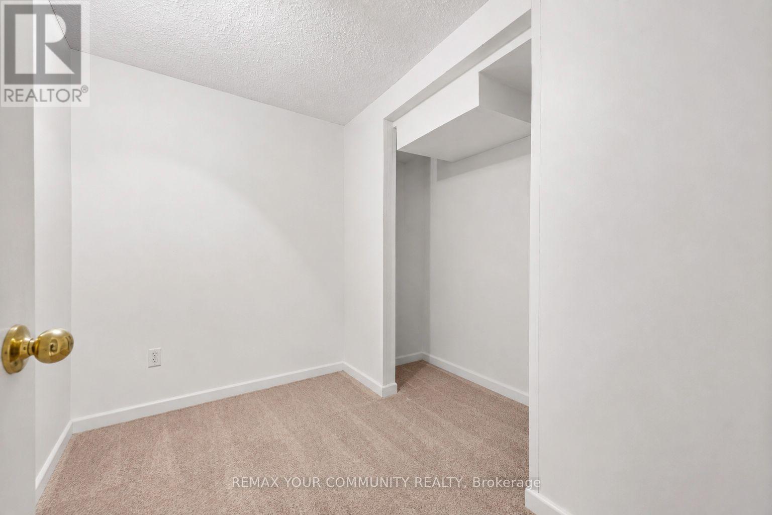 74 RICHVALE DRIVE - 25