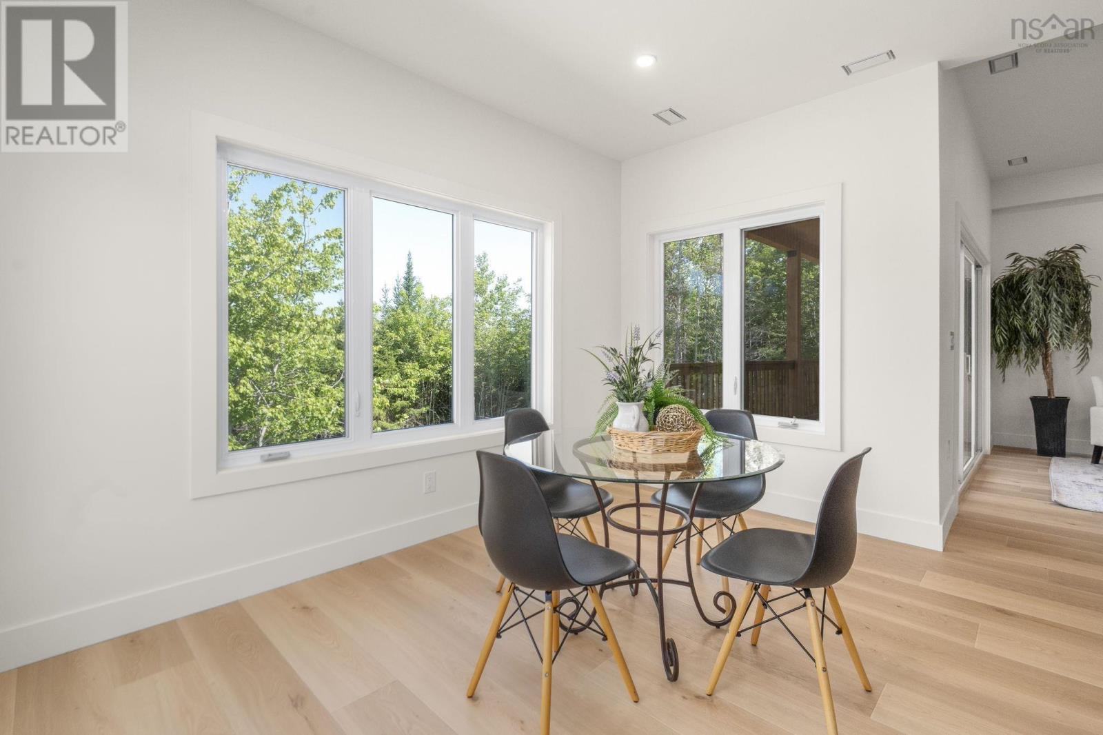 Property 15 of 38 of 208 Bretton Woods Road