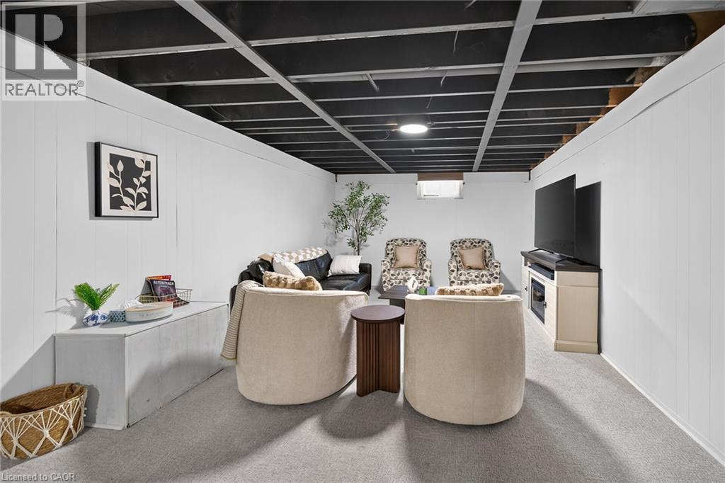 13 ALLANBURG Road S - Image 34