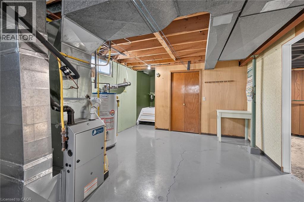13 ALLANBURG Road S - Image 38