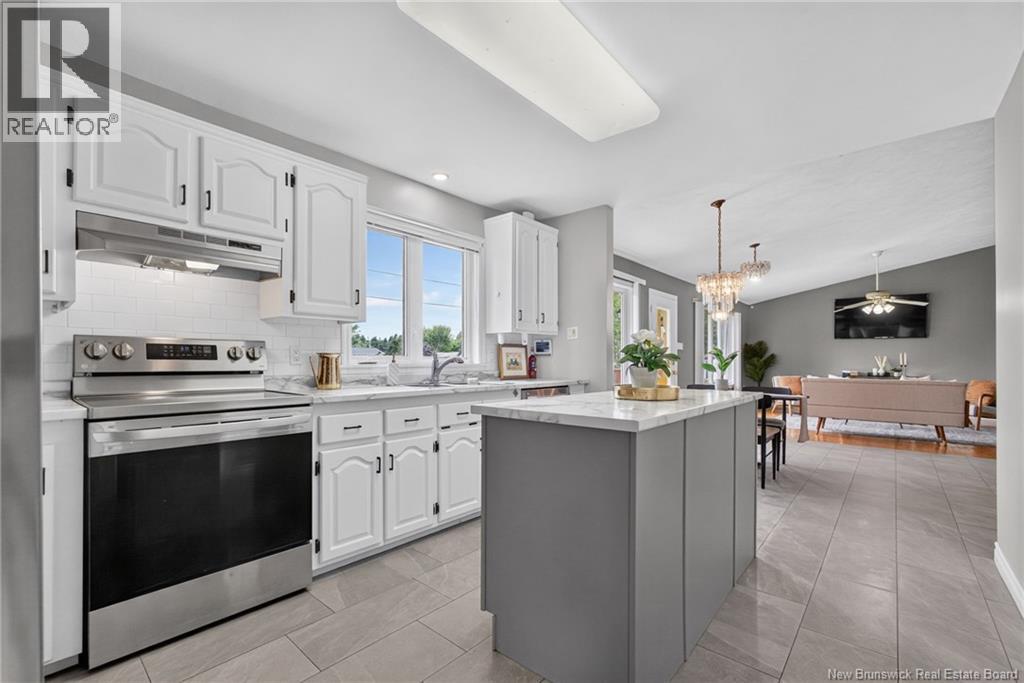 65 Rue Acadie - Image 11