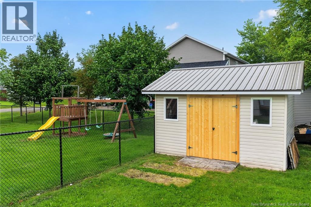 65 Rue Acadie - Image 5