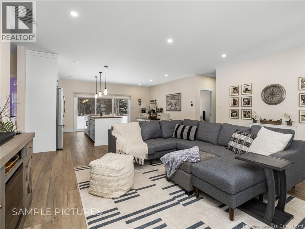 20 Normand Lane - Image 13