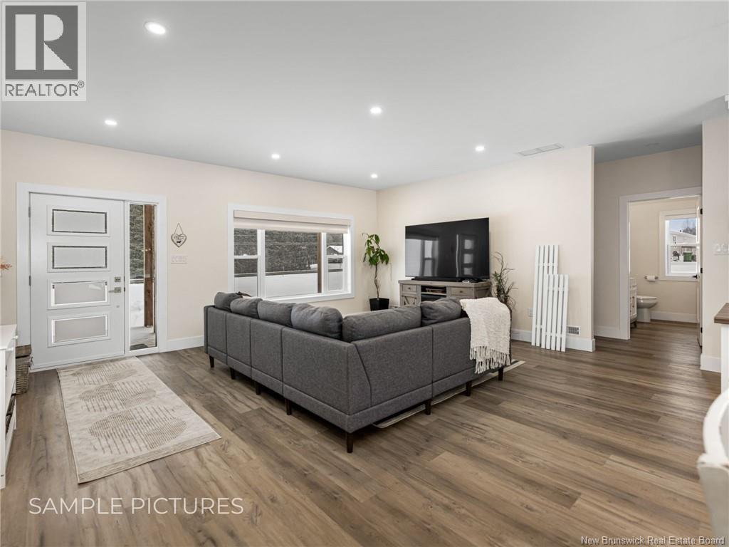20 Normand Lane - Image 14