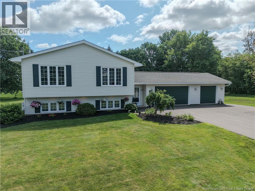 11 Clover Court