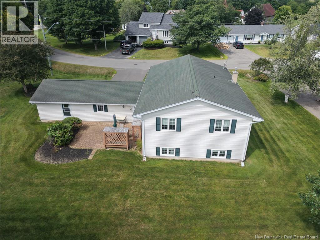 11 Clover Court - 46