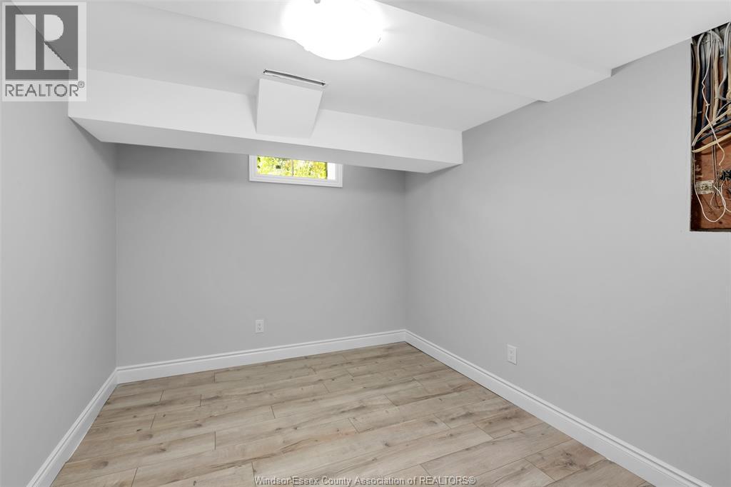 3045 CLAXTON COURT - 22