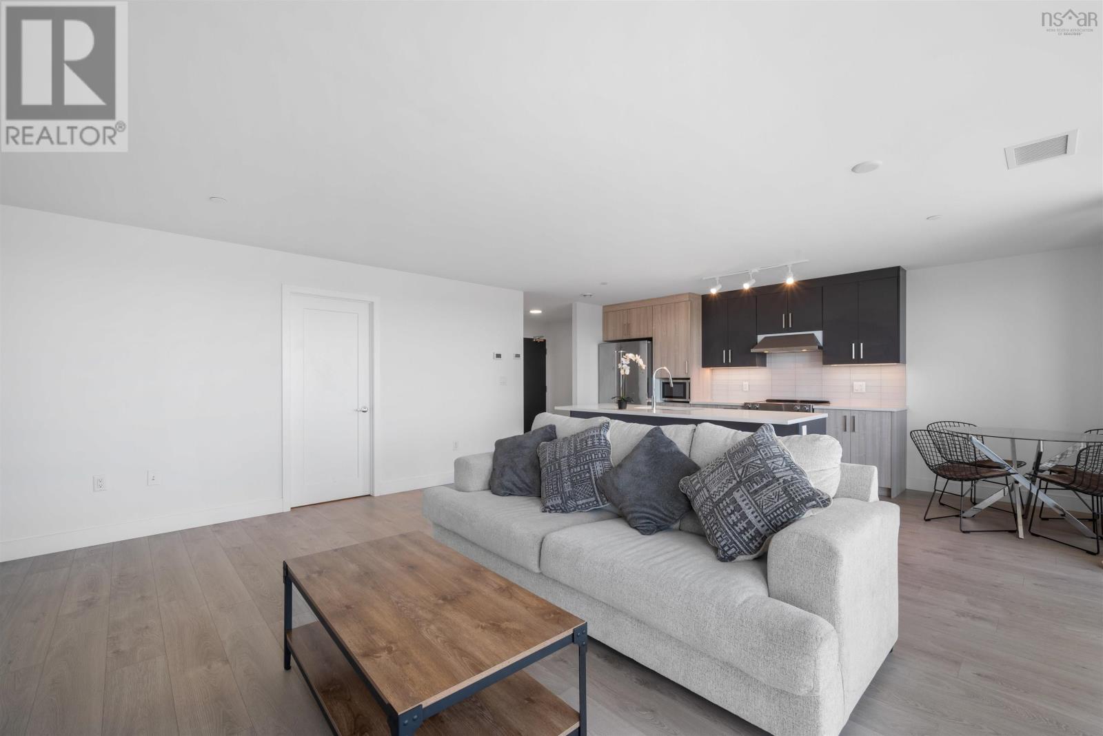 #406 72 Seapoint Road - 20