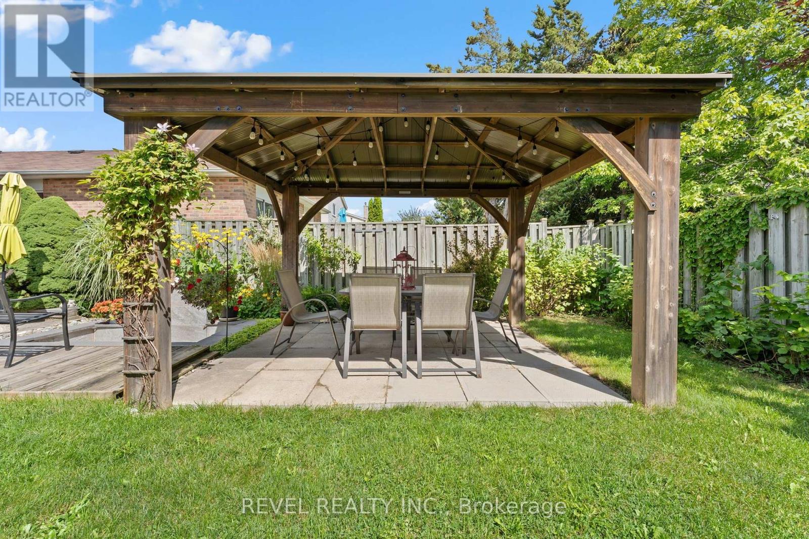 18 LONGSTAFF DRIVE - 23