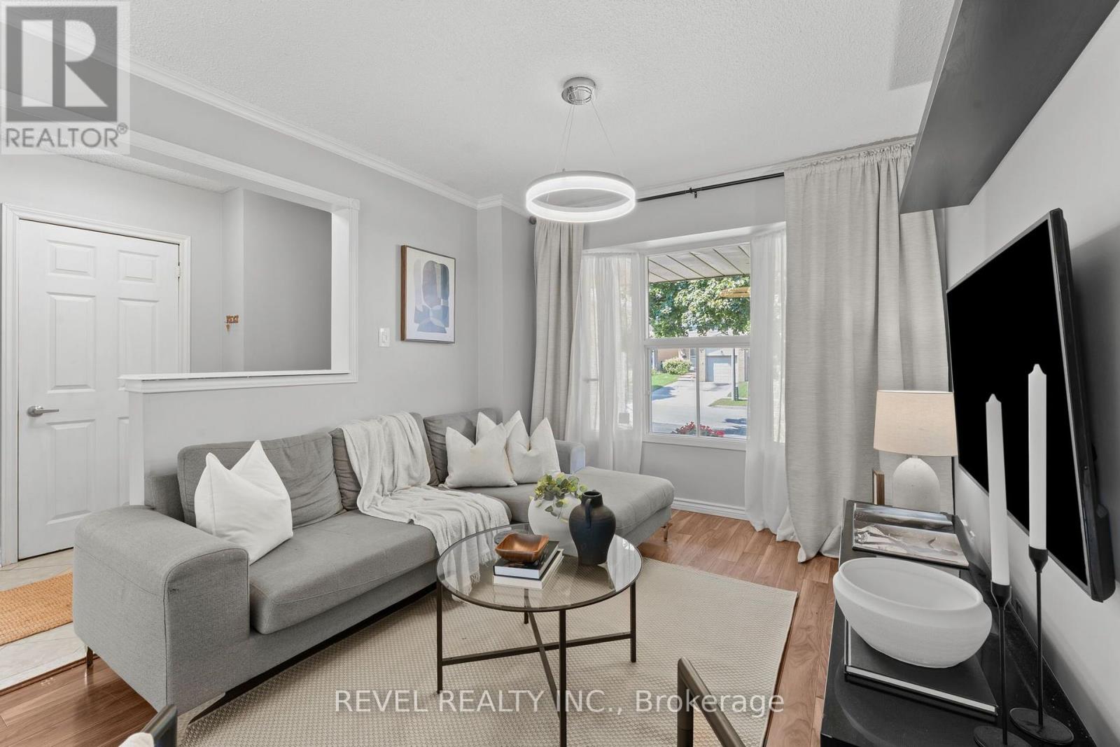 18 LONGSTAFF DRIVE - Image 8