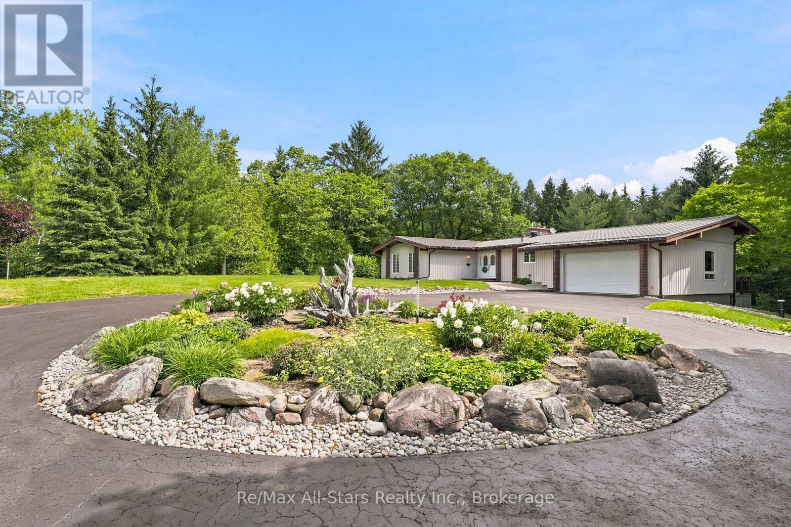 5149 8 CONCESSION - 1