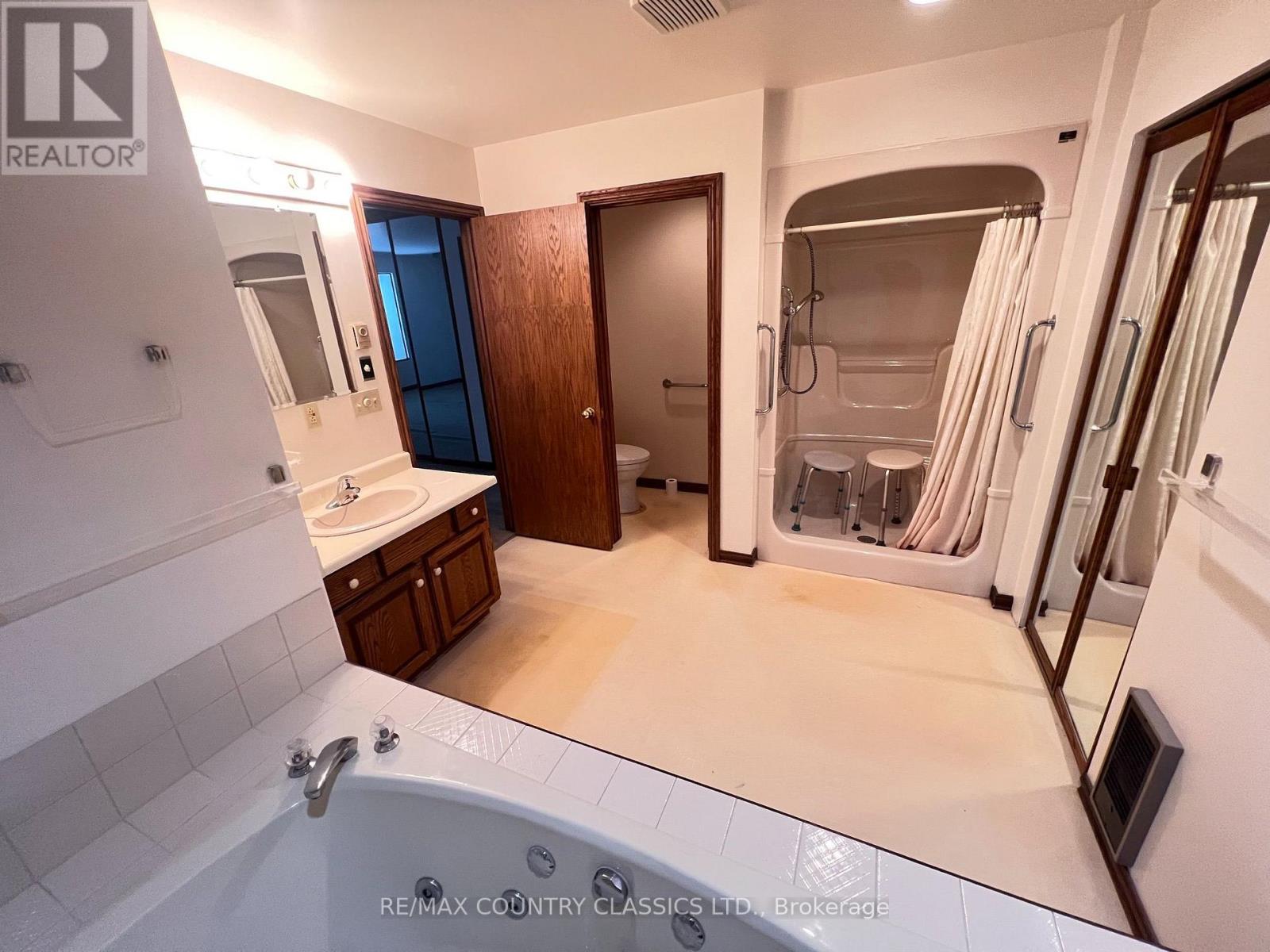 10 - 12 FLINT AVENUE - Image 18