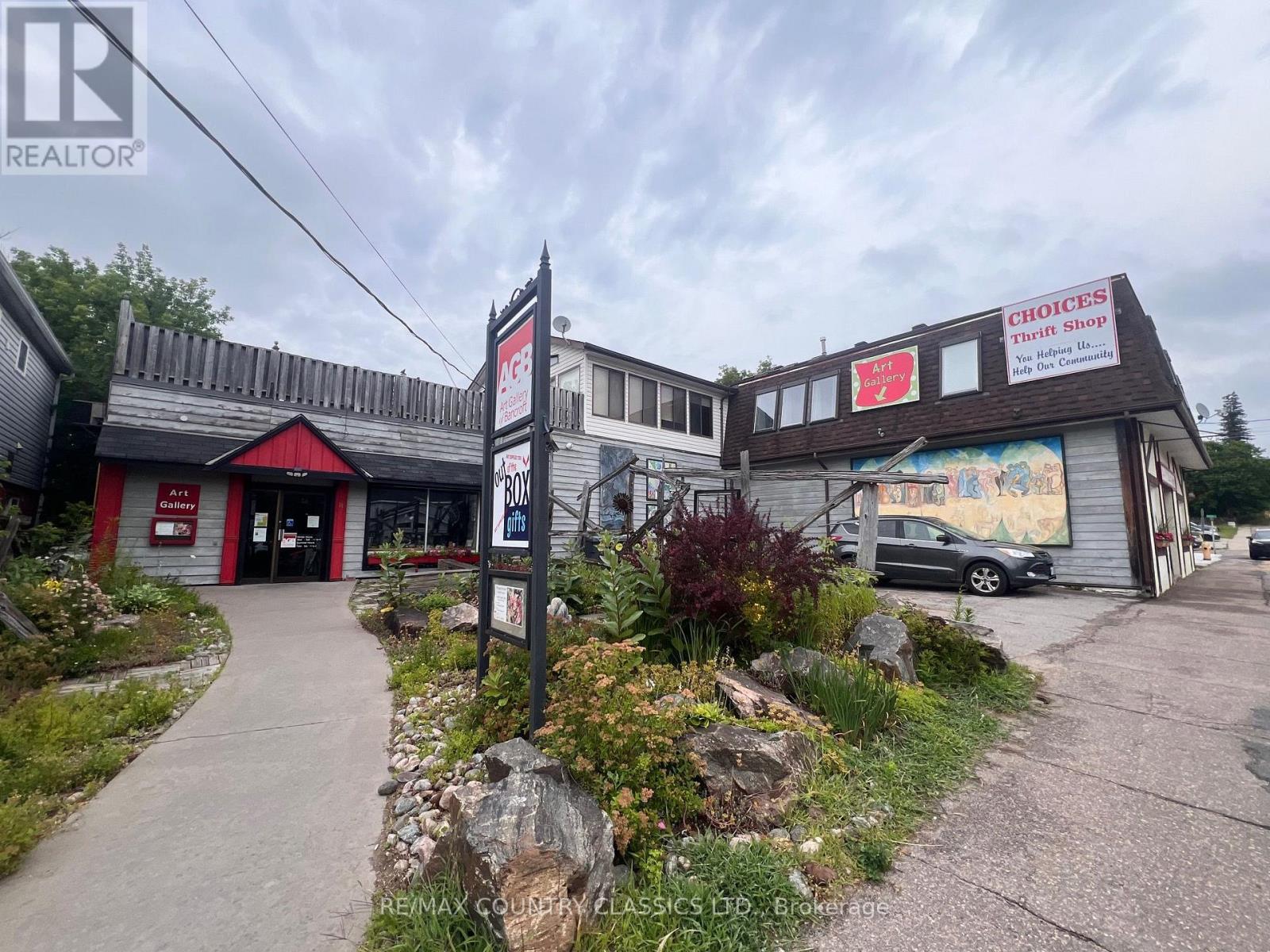 10 - 12 FLINT AVENUE - 2