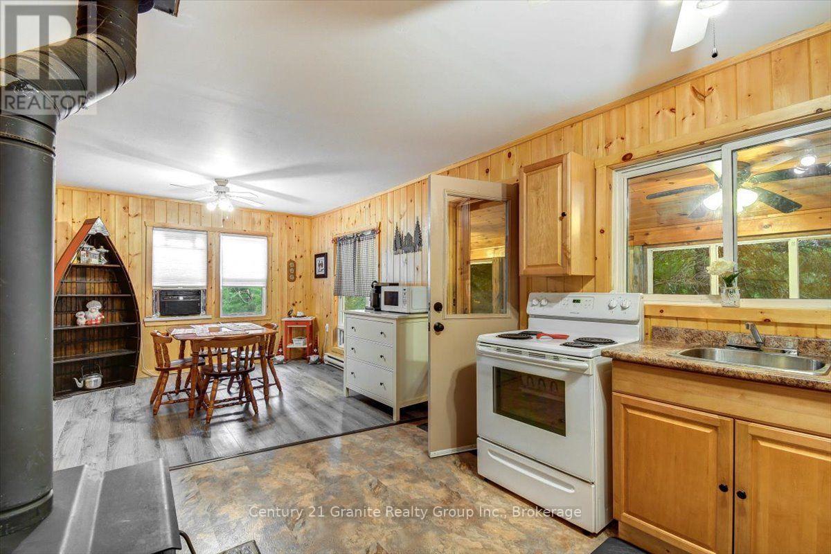 118 BAY LAKE ROAD - 7