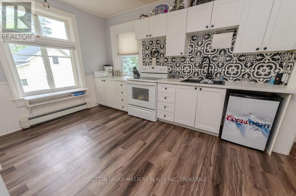 27 WEST STREET W - 22
