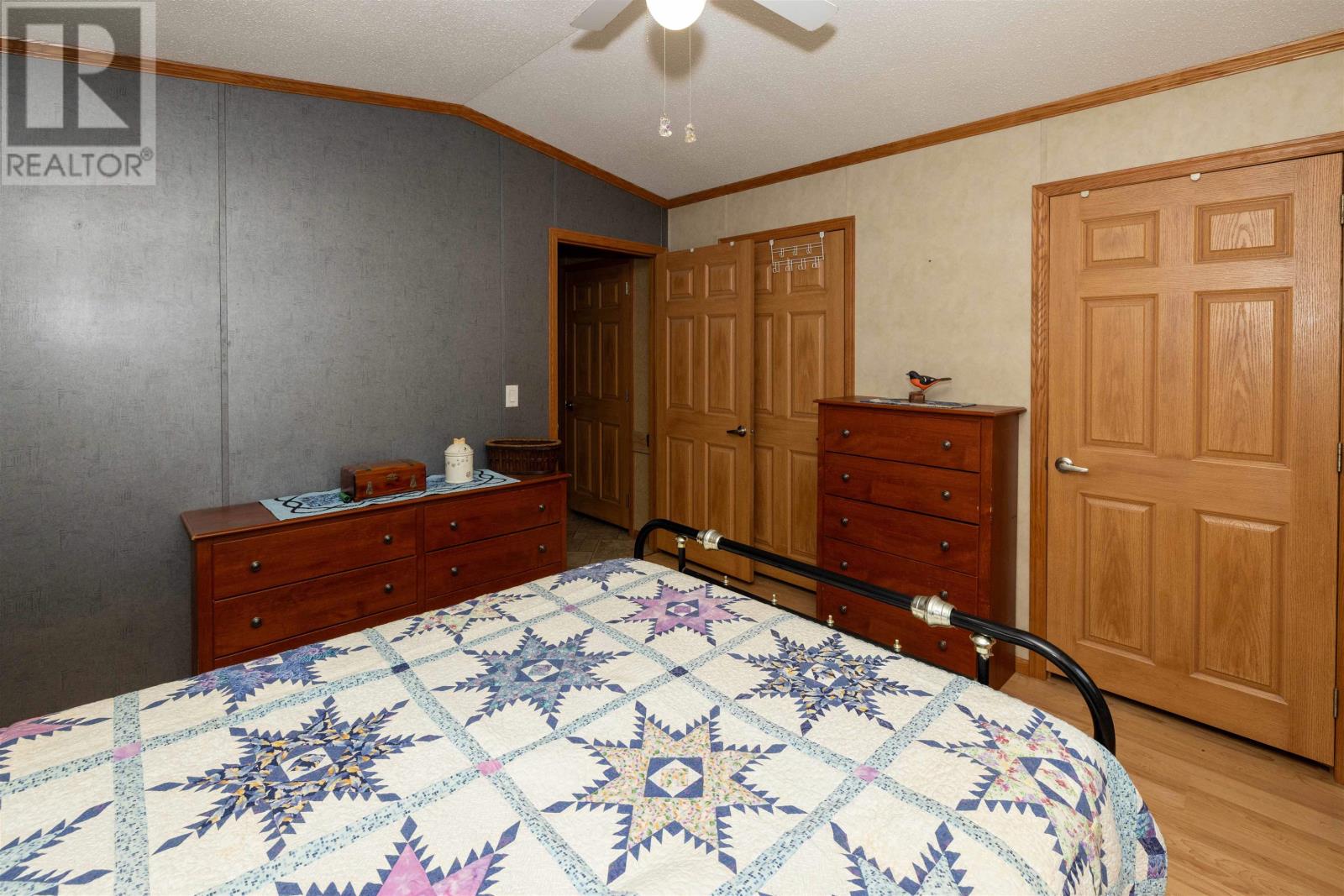200 Captain RD - 20