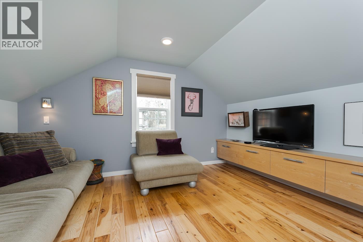 2212 MCBRIDE CRESCENT - Image 22