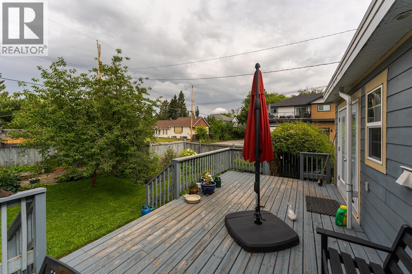 2212 MCBRIDE CRESCENT - Image 32