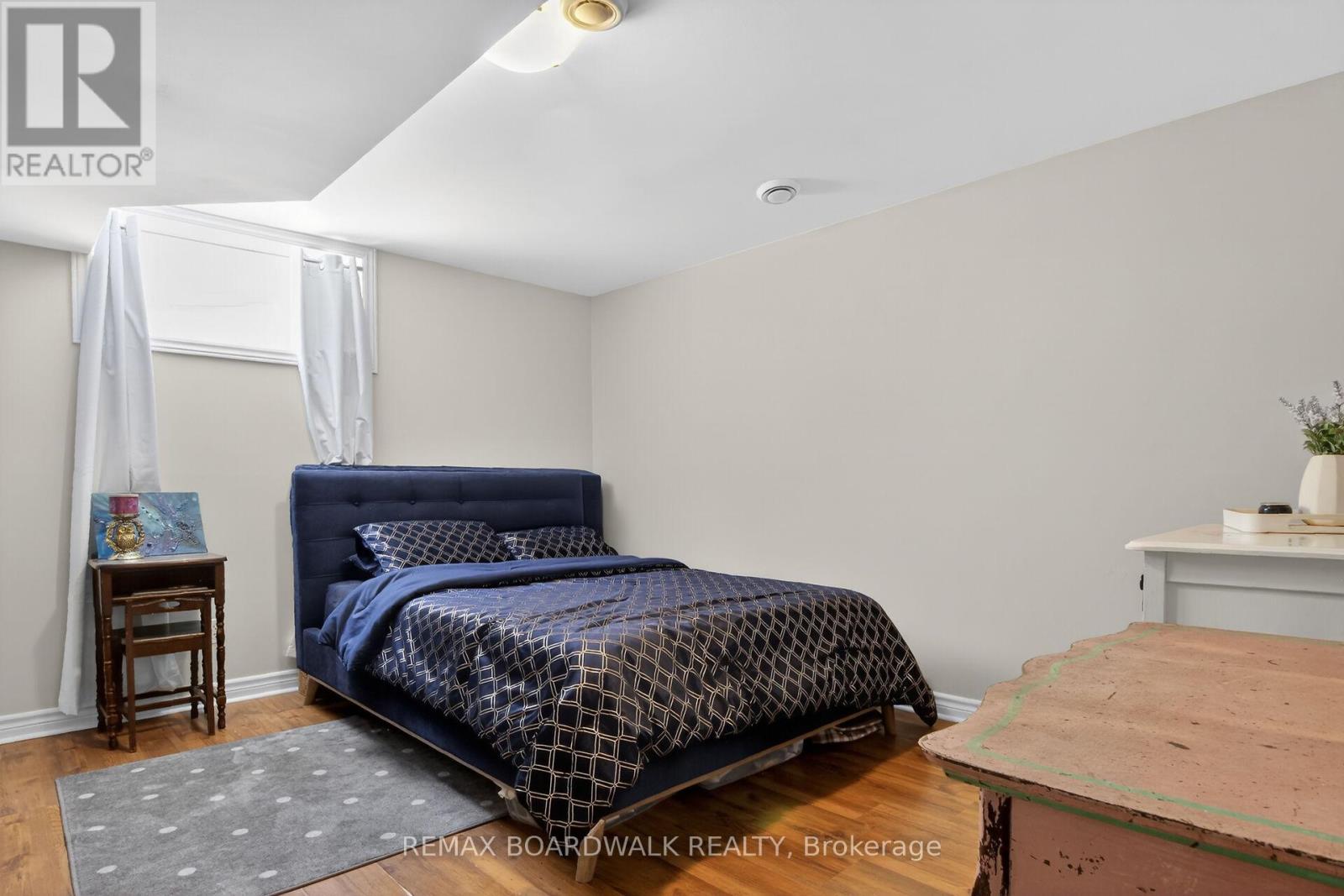 375 QUARTZ AVENUE - 25