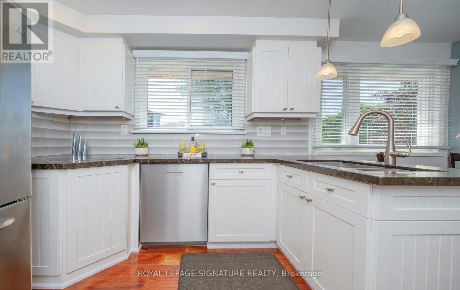 5 MANORWOOD ROAD - 12