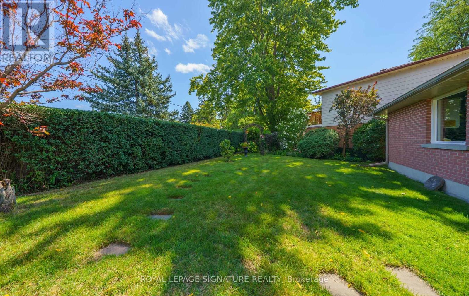 5 MANORWOOD ROAD - 40