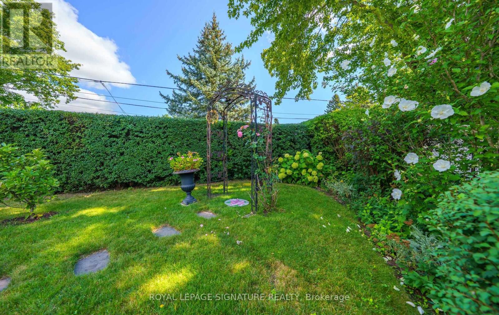 5 MANORWOOD ROAD - 42