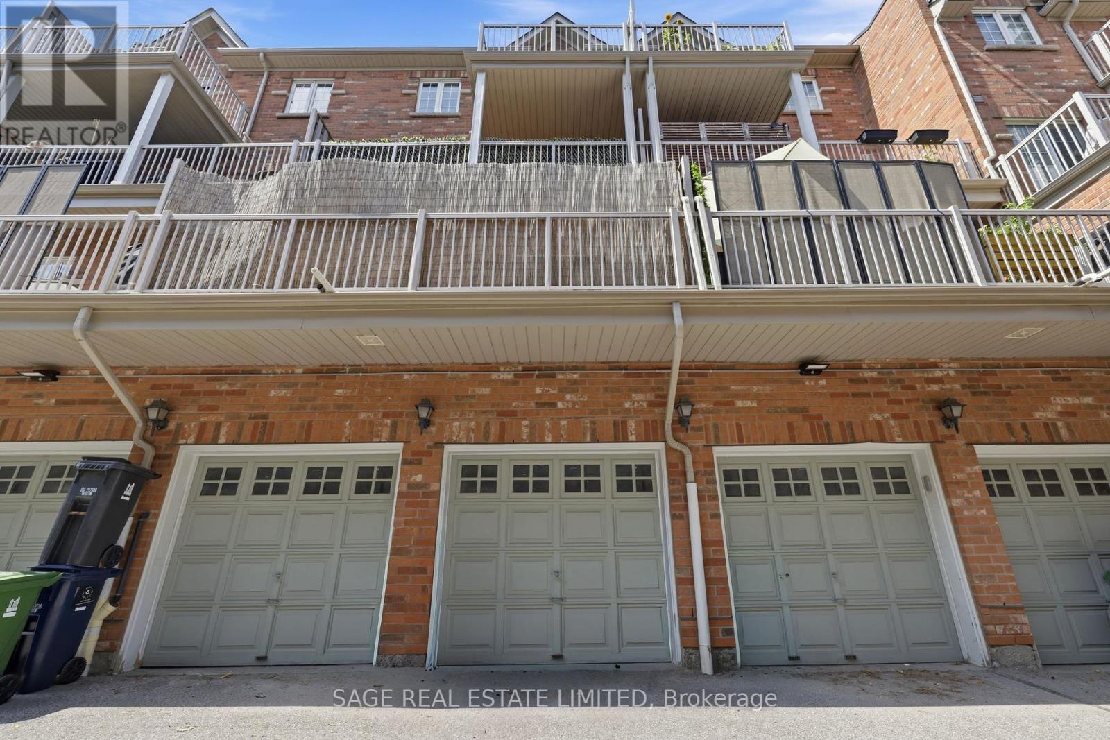 35 BROCKVILLE STREET - 39