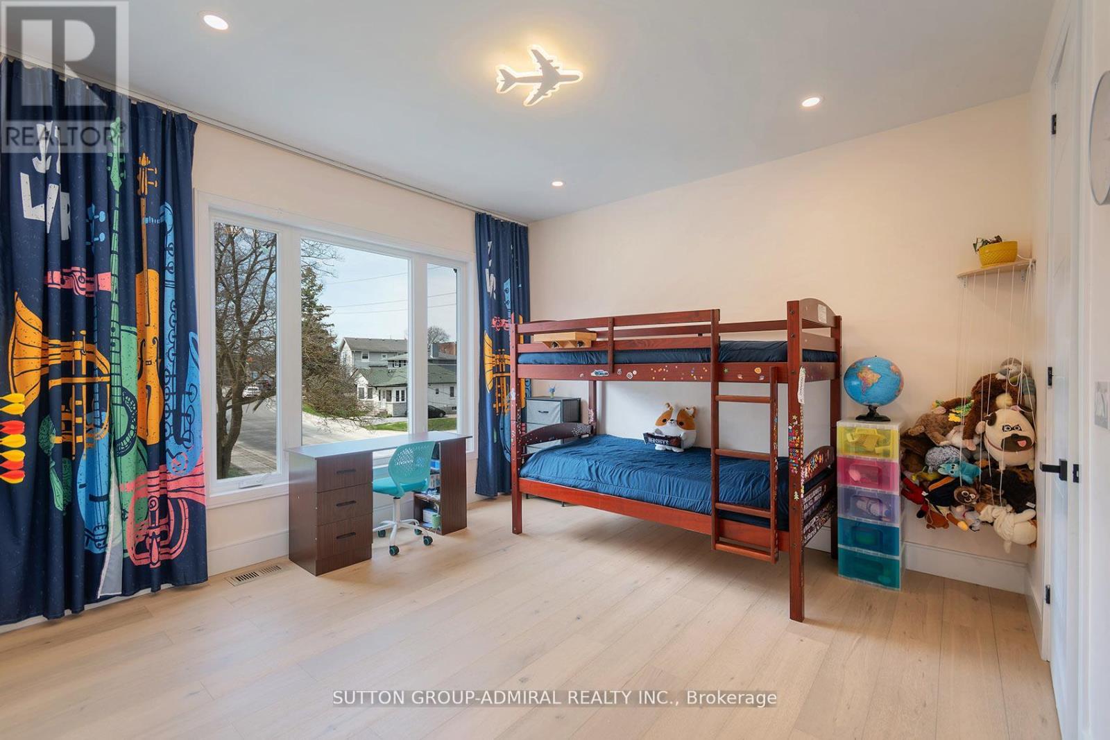 582 GORHAM STREET - Image 36