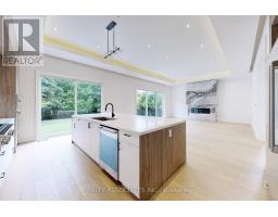 32 Cossar Avenue, Aurora, ON L4G3N8 Photo 14