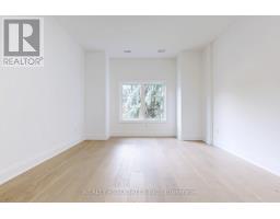 32 Cossar Avenue, Aurora, ON L4G3N8 Photo 31