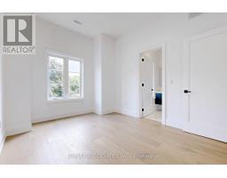 32 Cossar Avenue, Aurora, ON L4G3N8 Photo 35