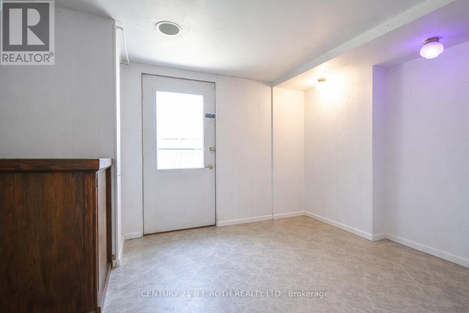 3039 POPLAR ROAD - Image 21