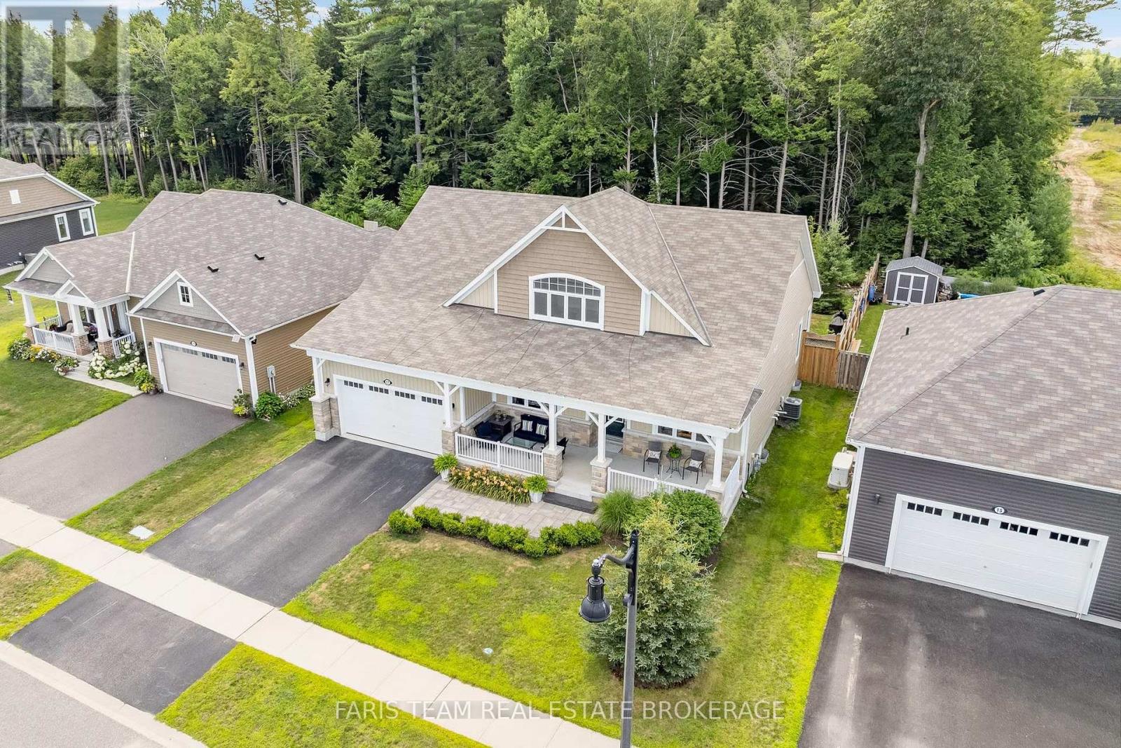 17 FAWNBROOK COURT - 1