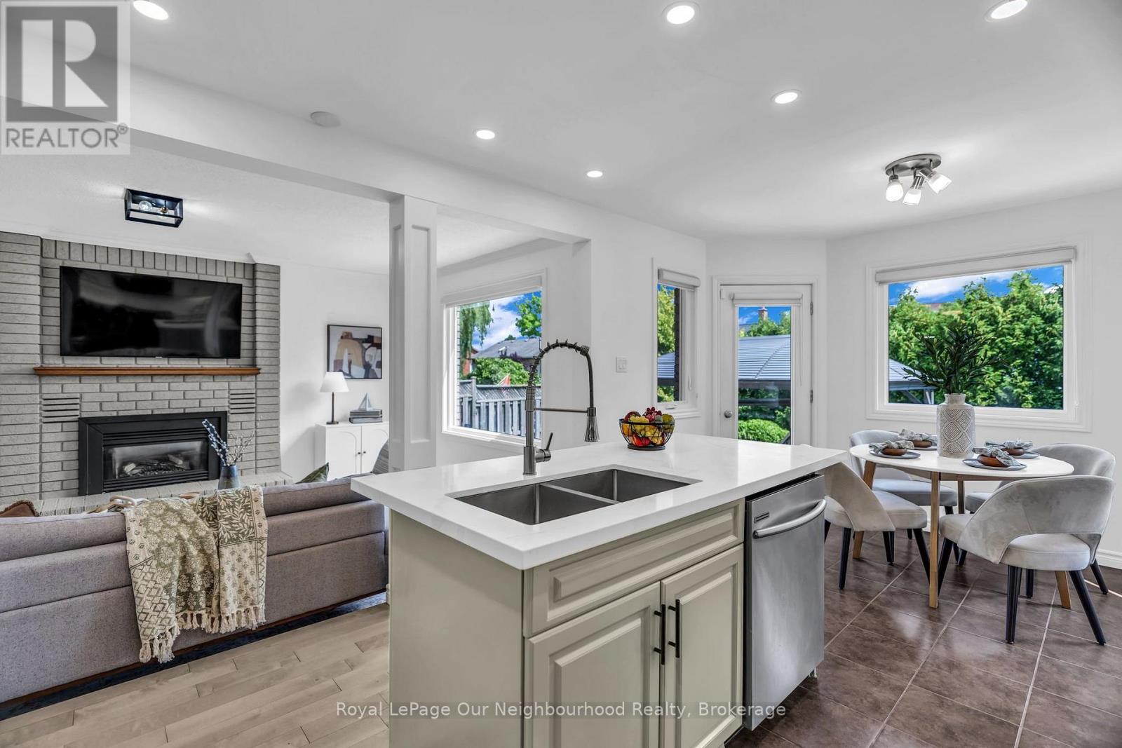 135 KANATA CRESCENT - 12