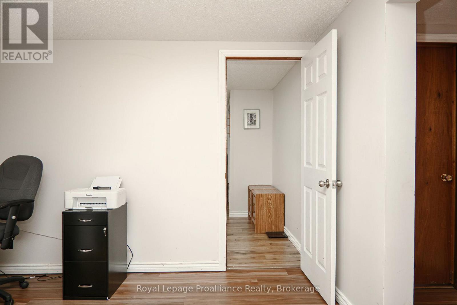 5 VAN ALSTINE DRIVE - Image 35