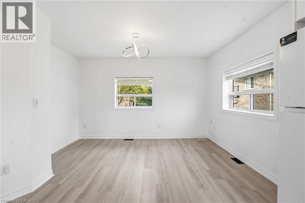 1049 GLENCAIRN Avenue - 15
