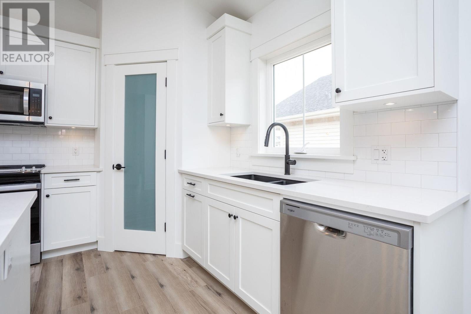 22 Shirley Street - Image 11